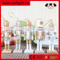 Wholesale pas cher fancy figurine en bois casse-noix